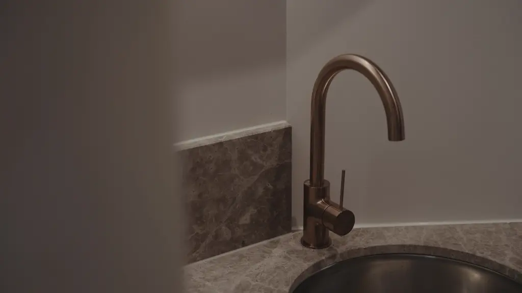 NR221907BZ-lifestyle-image (2).webp