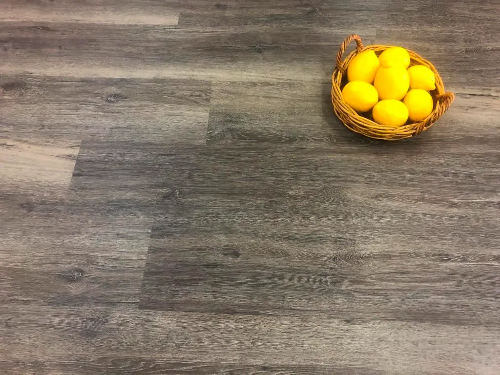 VINYL- 1220x220x 6.5 CLICKLOCK SPC NATIVE OAK .5 WEAR 1.5mm IXPE