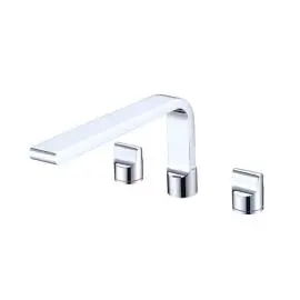 PEARL CHROME BATH SET SPOUT ONLY