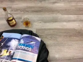 [VYLCLSPCNATRLOK] VINYL- 1220x220x 6.5 CLICKLOCK SPC NATURAL OAK .5 WEAR 1.5mm IXPE