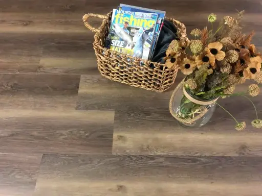 [VYLCLSPCWILSHWNT] VINYL- 1220x220x 6.5 CLICKLOCK SPC WILSHIRE WALNUT .5 WEAR 1.5mm IXPE